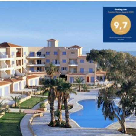 Kings Palace - Modern Penthouse With Incredible Sea Views Пафос Екстериор снимка