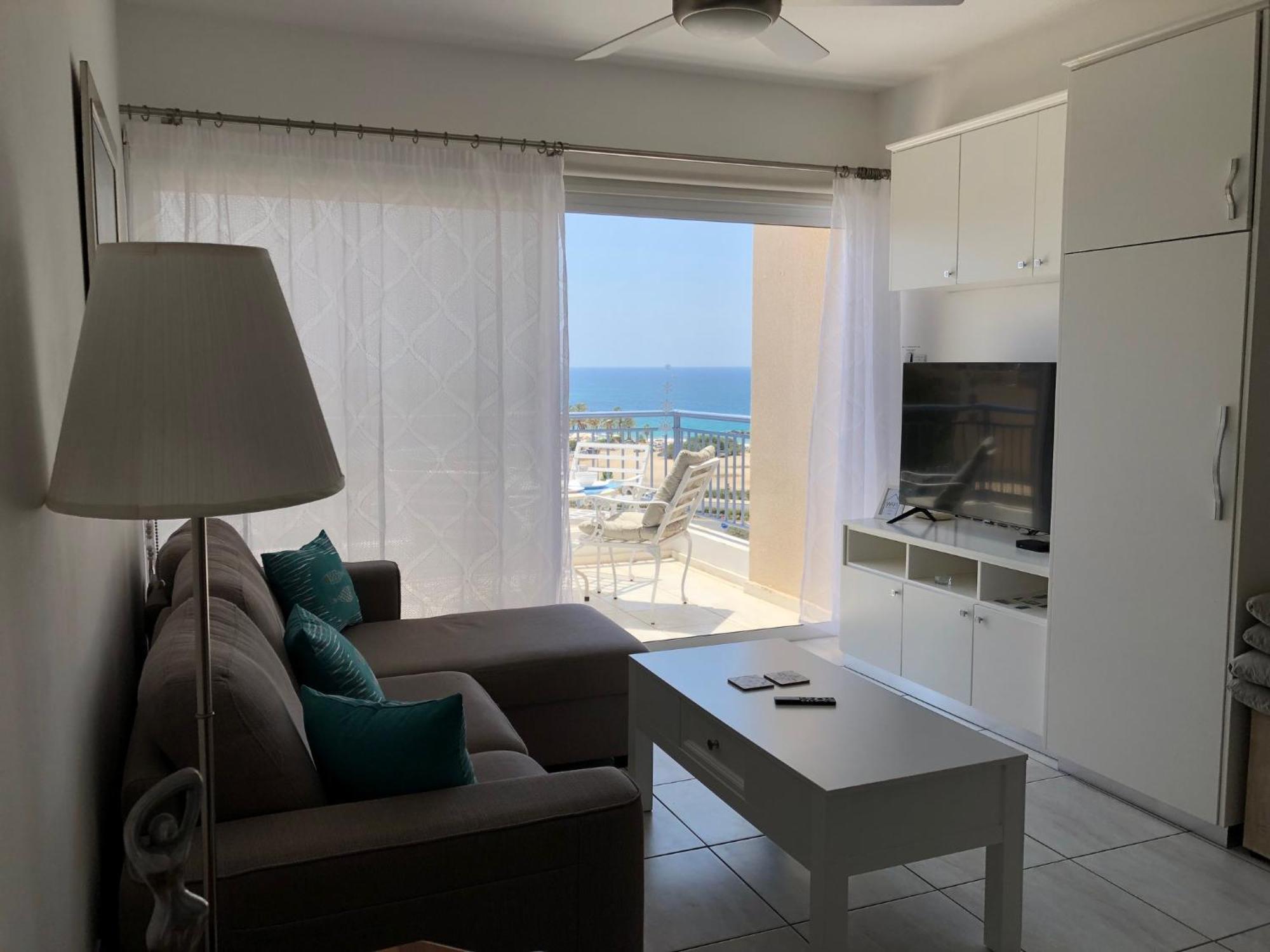 Kings Palace - Modern Penthouse With Incredible Sea Views Пафос Екстериор снимка