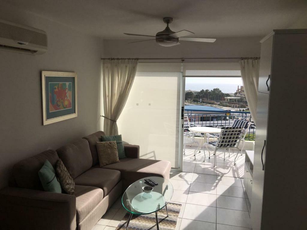 Kings Palace - Modern Penthouse With Incredible Sea Views Пафос Екстериор снимка